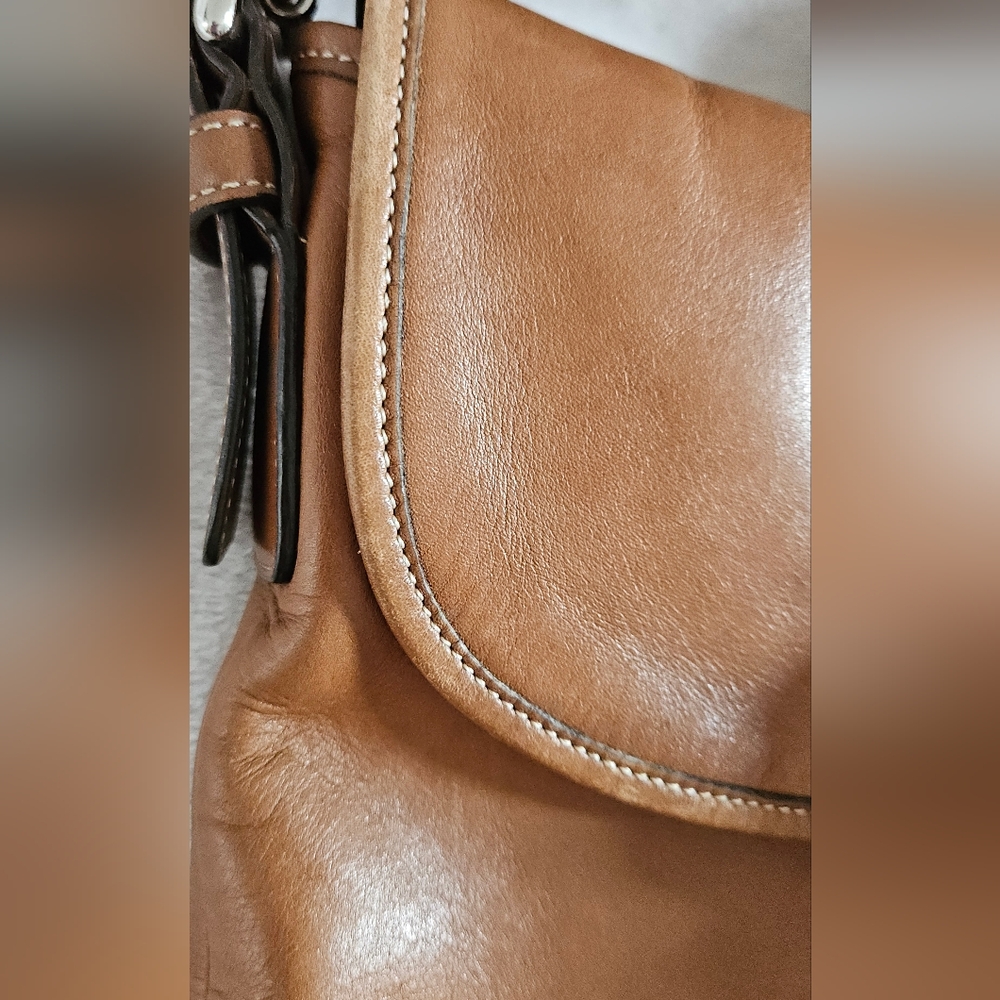 Coach Vintage Soho/Hobo Crossbody Bucket Bag. #G3S-9481 - Picture 10 of 12